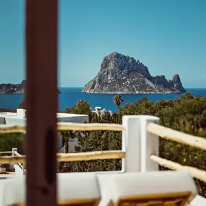 Petunia Ibiza, A Beaumier Cala Vadella (Ibiza)